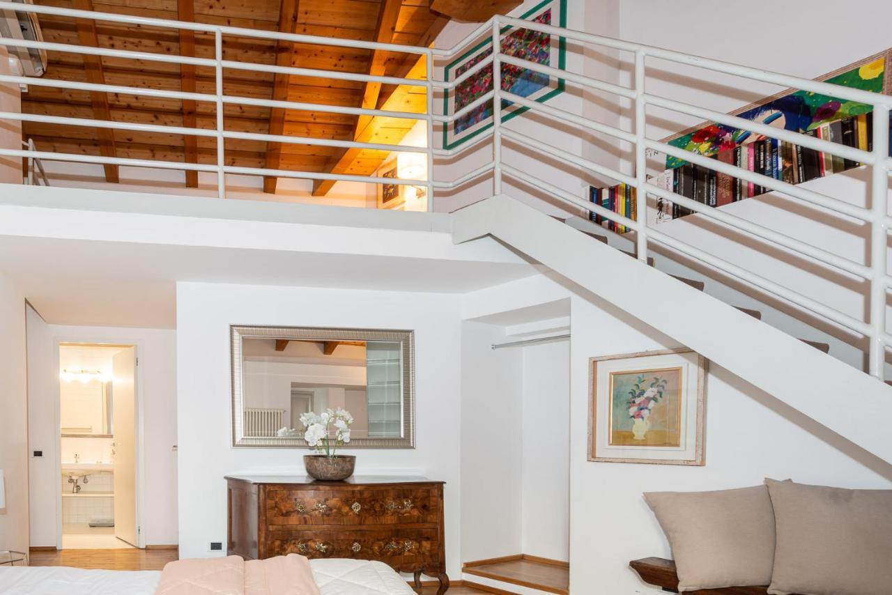 A Casa Nuccia Mansarda By Holiday Solutions Como Eksteriør billede